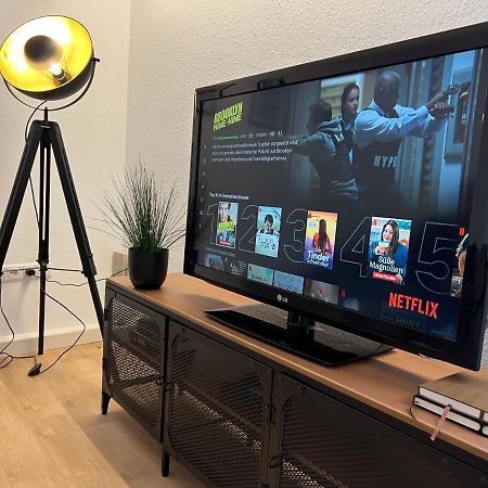 Modernes Haus Fuer 7 Gaeste 90M2 Tv Netflix Wlan Momlingen Luaran gambar