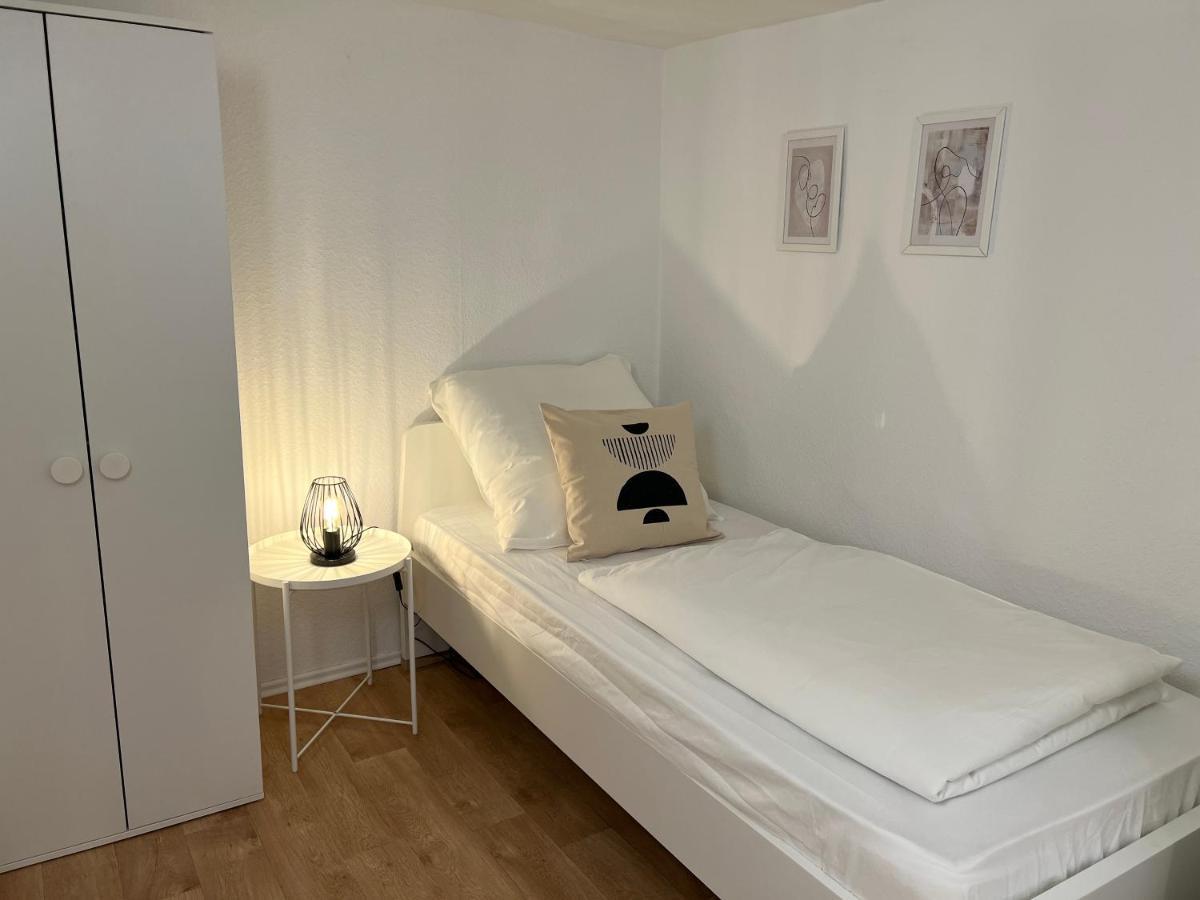 Modernes Haus Fuer 7 Gaeste 90M2 Tv Netflix Wlan Momlingen Luaran gambar